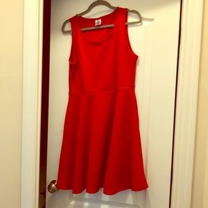 Agnes & Dora fisher true red. Xl